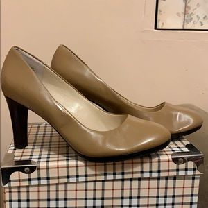 Anne Klein iflex Heels